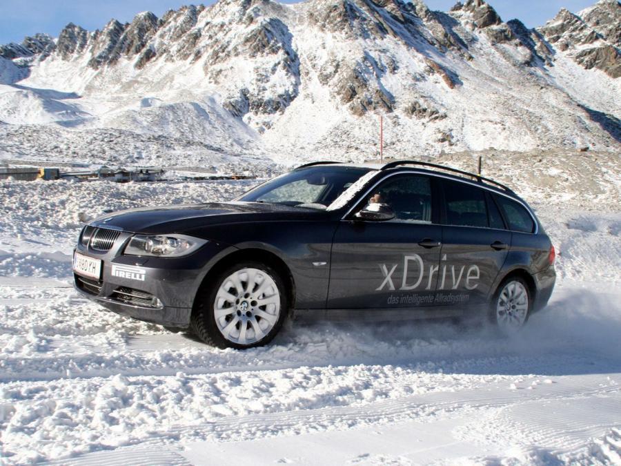  BMW 330xd Touring 2006 года  (фото 1 из 16)